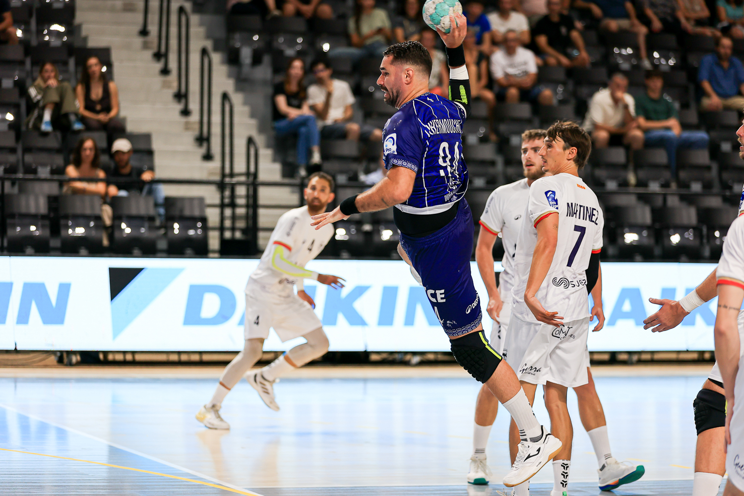 J7 : DMH VS ISTRES