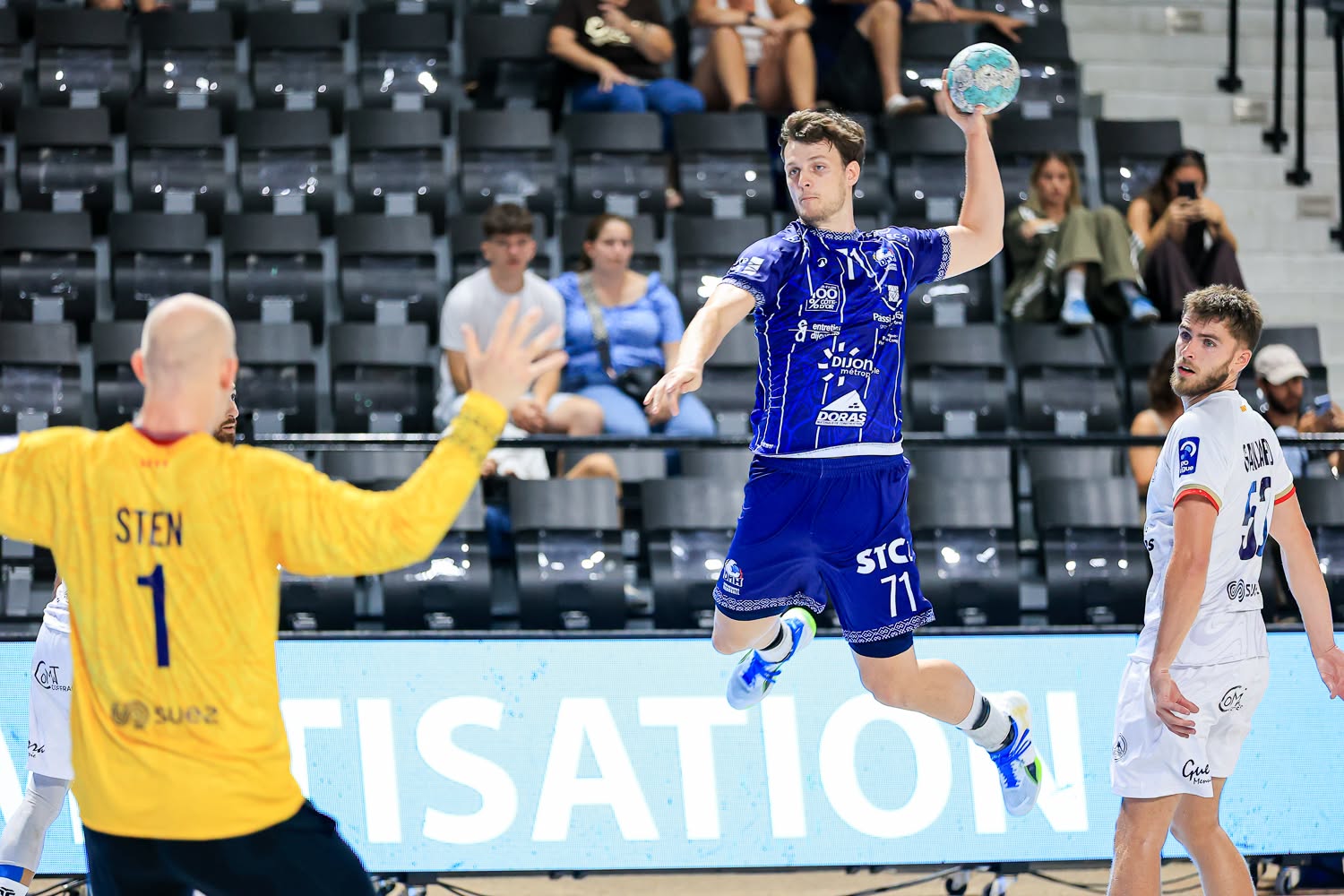 J4 : DMH VS IVRY